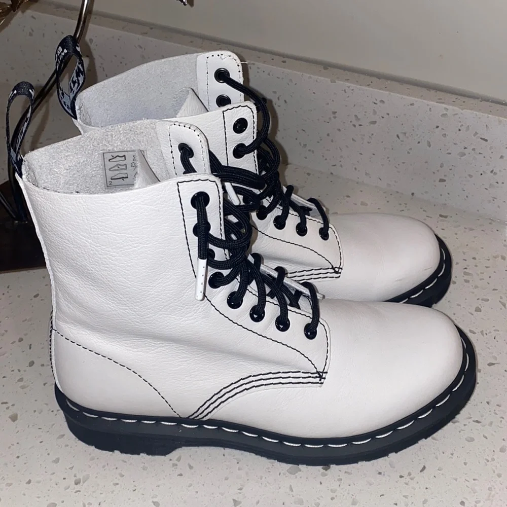 BRAND NEW Leather Dr. Martins - Picture 1 of 5